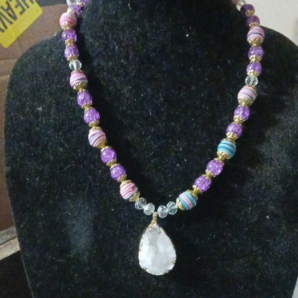 Handmade Jewelry - Vibrant Multicolor Beaded Necklace with Teardrop Pendant